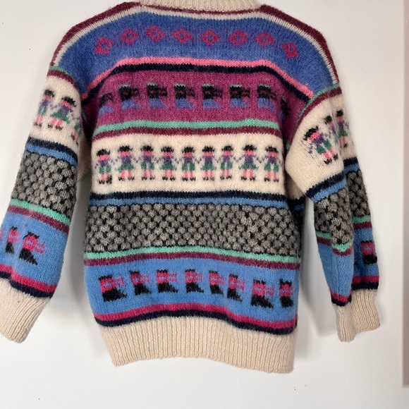 Vintage Handmade in Peru Wool Colorful Patterned Cardigan Sweater - Picture 7 of 9